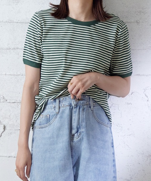 Ulysses(ユリシス)の「カラーボーダーTシャツ(Tシャツ/カットソー・レディース・ブラック/ブラウン/グリーン/ライトグレー/ダークグレー/ダークベージュ/ライトピンク/ピンク系その他/ピンクベージュ/ブルー/グレイッシュブルー/ライトベージュ/モカ/イエロー・M/L)」の21枚目の写真