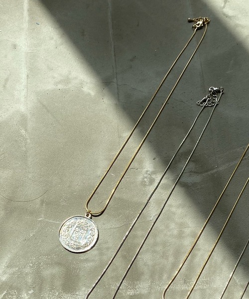 DouDou（ドゥドゥ）の「コインネックレス 大（ネックレス・レディース・シルバー/ゴールド・FREE）」の2枚目の写真