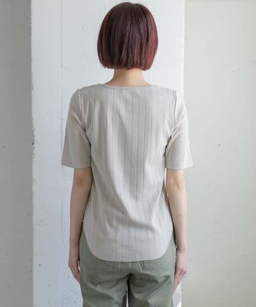 URBAN RESEARCH Sonny Label（アーバンリサーチサニーレーベル）の「【WEB限定】汗ジミ防止UV5分袖Tシャツ（Tシャツ/カットソー・レディース・ベージュ系その他/ホワイト系その他/グリーン/ブラック・FREE）」の19枚目の写真