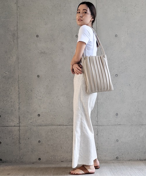 Per sist ence（パーシエンス）の「Per sist ence/パーシエンス　プリーツマルチウェイトート（トートバッグ・レディース・ブラック/アイボリー/モカ・FREE）」の9枚目の写真