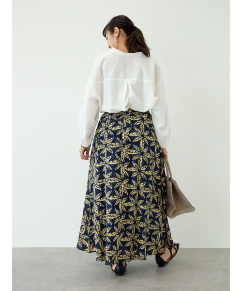 Green Parks(グリーンパークス)の「Iインドプリントギャザースカート*(スカート・レディース・ブラック/ネイビー/レッド・FREE)」の16枚目の写真