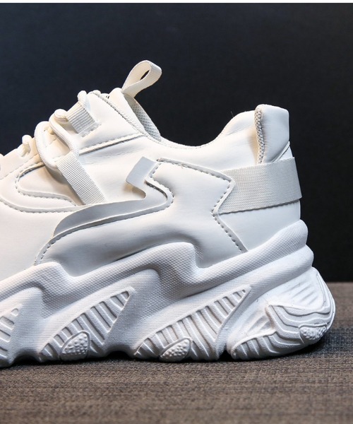 Shoes in Closet(シューズインクローゼット)の「軽量厚底 ボリュームソール レースアップスニーカー 07(スニーカー・レディース・ベージュ/ホワイト/ブラック・M/L/S/LL/3L/XS)」の9枚目の写真