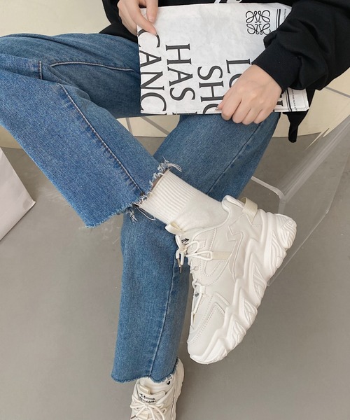 Shoes in Closet（シューズインクローゼット）の「軽量厚底 ボリュームソール レースアップスニーカー 07（スニーカー・レディース・ベージュ/ホワイト/ブラック・M/L/S/LL/3L/XS）」の10枚目の写真