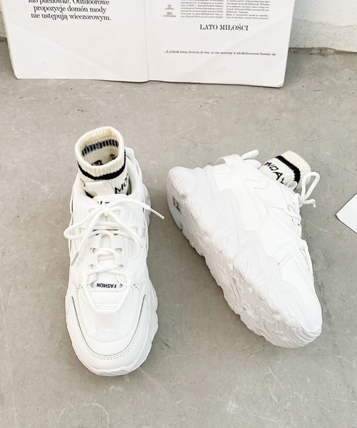Shoes in Closet（シューズインクローゼット）の「軽量厚底 ボリュームソール レースアップスニーカー 07（スニーカー・レディース・ベージュ/ホワイト/ブラック・M/L/S/LL/3L/XS）」の13枚目の写真