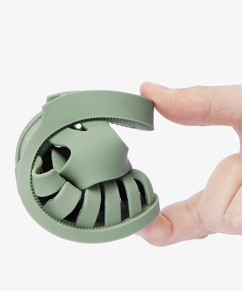 aimoha（アイモハ）の「編み風 編みメッシュネックベルトフラットサンダル（サンダル・キッズ・ブラウン/グリーン/ネイビー/ピンク・14/15 /18/17/16/19）」の7枚目の写真