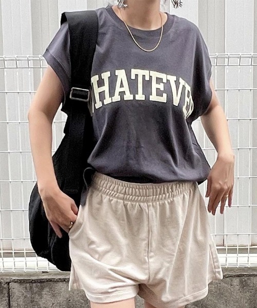 andme（アンドミー）の「コットン天竺ロゴプリントフレンチスリーブTシャツ（Tシャツ/カットソー・レディース・チャコールグレー/オフホワイト/グリーン/ブルー/ブラック/ピンク/モカ/ホワイト×ピンク/ホワイト×グリーン/ホワイト×レッド/ホワイト×パープル/ホワイト×イエロー・M）」の21枚目の写真