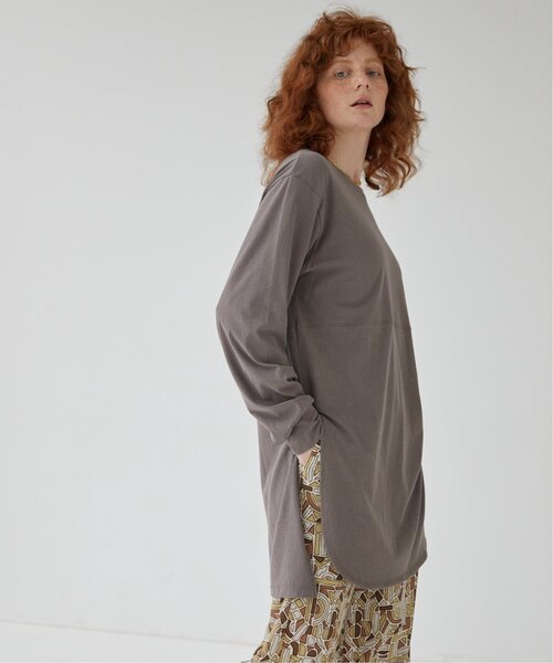 MJUKA.（ミューカ）の「ロングシャツテールプルオーバー（Tシャツ/カットソー・レディース・グレー/オフホワイト・FREE）」の4枚目の写真