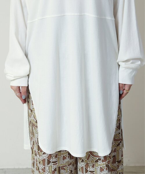 MJUKA.（ミューカ）の「ロングシャツテールプルオーバー（Tシャツ/カットソー・レディース・グレー/オフホワイト・FREE）」の17枚目の写真