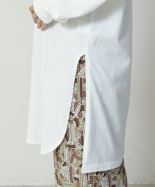 MJUKA.（ミューカ）の「ロングシャツテールプルオーバー（Tシャツ/カットソー・レディース・グレー/オフホワイト・FREE）」の18枚目の写真