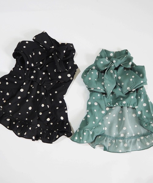 Toyome（トヨミー）の「【飼い主と犬服のペアルックセット】リボンタイ付きドット柄ワンピース（ペットウェア・レディース・ブラック/グリーン・M/S/XXS/L/SS）」の22枚目の写真