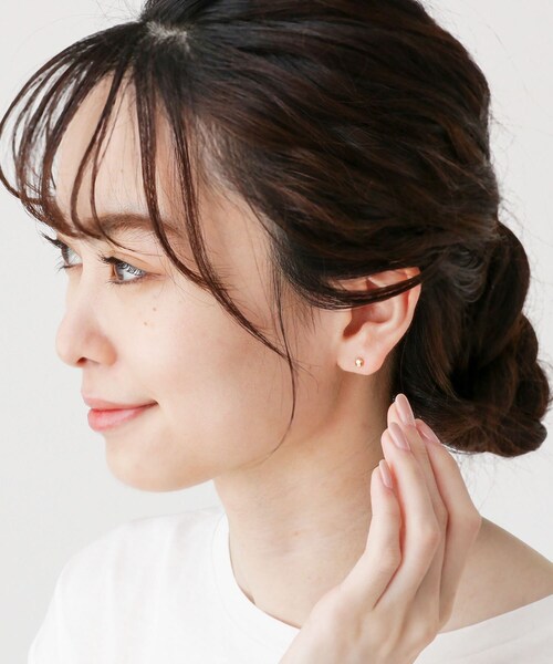 COCOSHNIK(ココシュニック)の「K18ランダムカット スタッドピアス(ピアス(両耳用)・レディース・ホワイト系その他7・00)」の9枚目の写真
