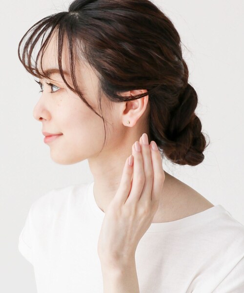 COCOSHNIK(ココシュニック)の「K18ランダムカット スタッドピアス(ピアス(両耳用)・レディース・ホワイト系その他7・00)」の11枚目の写真