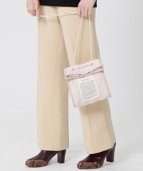 THEATRE PRODUCTS（シアタープロダクツ）の「キルティングスクエアショルダーバッグ（ショルダーバッグ・レディース・ホワイト/ブラック/ベージュ/グリーン・FREE）」の18枚目の写真