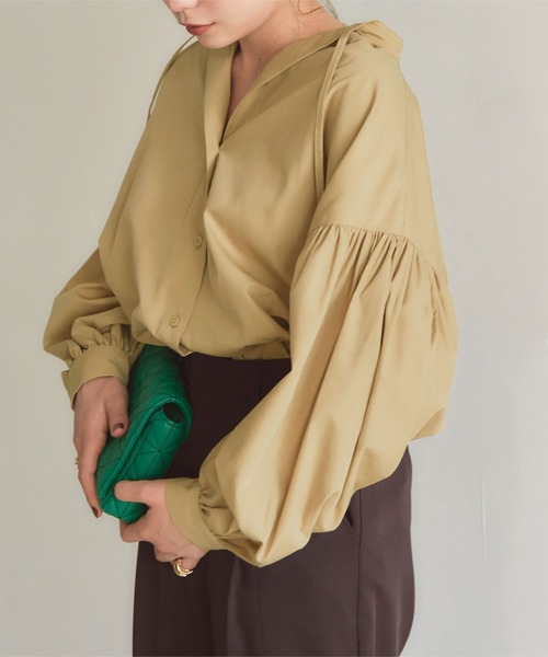 titivate(ティティベイト)の「ボリュームスリーブカフタンシャツブラウス(シャツ/ブラウス・レディース・ピンク/ベージュ/ブラック/ブルー・M/S)」の3枚目の写真