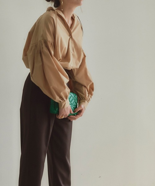 titivate(ティティベイト)の「ボリュームスリーブカフタンシャツブラウス(シャツ/ブラウス・レディース・ピンク/ベージュ/ブラック/ブルー・M/S)」の5枚目の写真