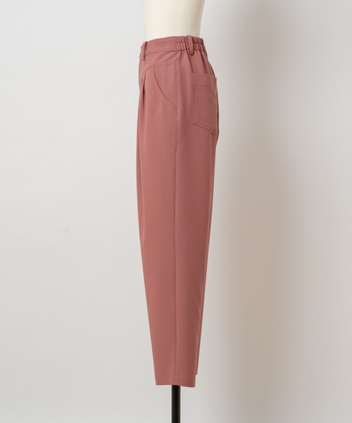 Rewde(ルゥデ)の「タックテーパードパンツ(1R12-08075)(その他パンツ・レディース・ベージュ/カーキ/ピンク・S/L/M)」の5枚目の写真
