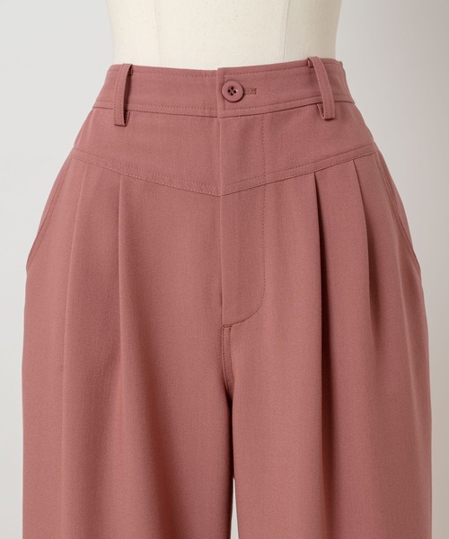 Rewde(ルゥデ)の「タックテーパードパンツ(1R12-08075)(その他パンツ・レディース・ベージュ/カーキ/ピンク・S/L/M)」の13枚目の写真