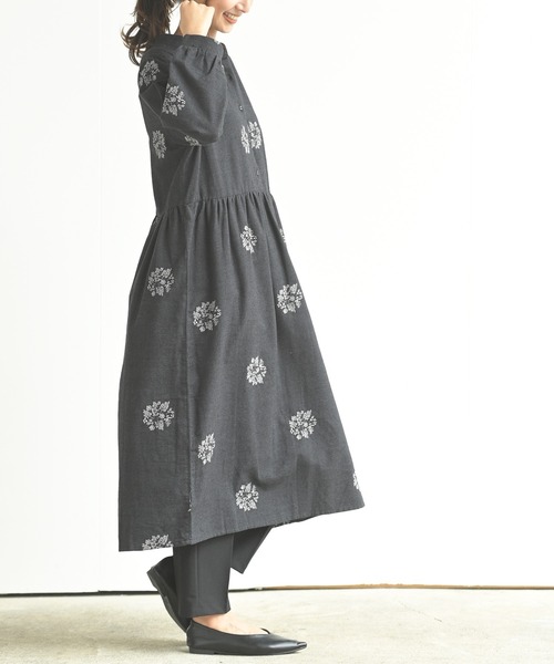 rps（アールピーエス）の「サークル刺繍ワンピース（ワンピース・レディース・アイボリー/チャコールグレー/グレイッシュベージュ/カーキ・M）」の20枚目の写真