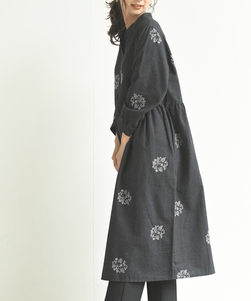rps（アールピーエス）の「サークル刺繍ワンピース（ワンピース・レディース・アイボリー/チャコールグレー/グレイッシュベージュ/カーキ・M）」の8枚目の写真