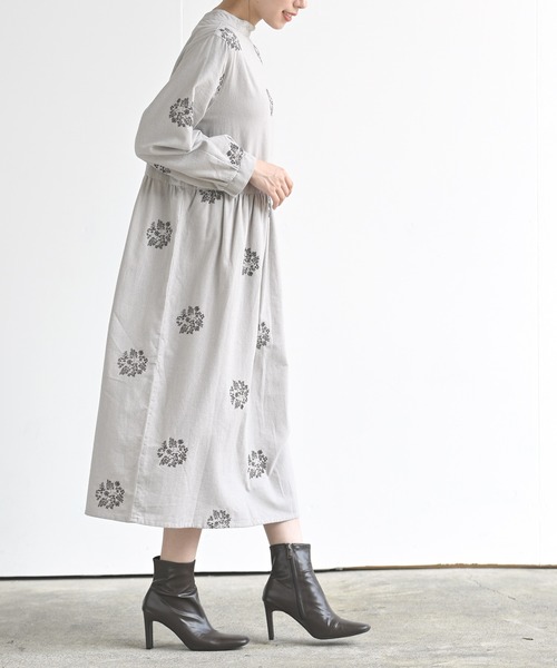 rps（アールピーエス）の「サークル刺繍ワンピース（ワンピース・レディース・アイボリー/チャコールグレー/グレイッシュベージュ/カーキ・M）」の21枚目の写真