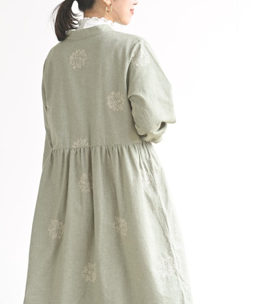 rps（アールピーエス）の「サークル刺繍ワンピース（ワンピース・レディース・アイボリー/チャコールグレー/グレイッシュベージュ/カーキ・M）」の7枚目の写真