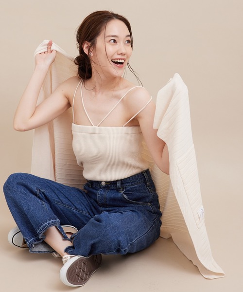 SALON adam et rope'（サロン アダム エ ロペ）の「【極上の肌ざわり】ブラパット付きキャミソール -CreamyCotton /クリーミーコットン-（キャミソール・レディース・チャコールグレー/ベージュ/オフホワイト・FREE）」の4枚目の写真