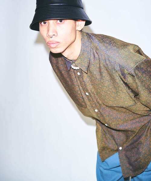 URBAN RESEARCH（アーバンリサーチ）の「GOODBETTERBEST　ペーズリーシャツ（シャツ/ブラウス・メンズ・カーキ/ネイビー・2/1）」の5枚目の写真