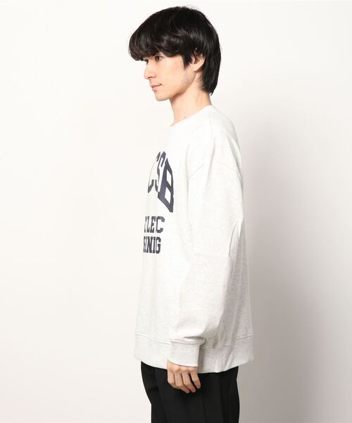 Revo.（レボ）の「280ｇT/C 裏毛 クルーネックカレッジスウェット（スウェット・メンズ・ブラック/ネイビー/グリーン/ダークパープル/アッシュ/ヘザーグレー・M/L）」の8枚目の写真