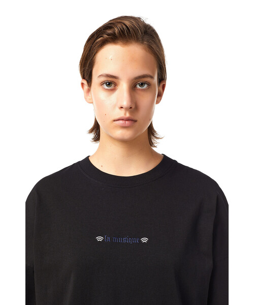 DIESEL（ディーゼル）の「レディース サステナブル Tシャツ エンブロイダリー リラックスフィット バックプリント（Tシャツ/カットソー・レディース・ホワイト/ブラック・MEDIUM/SMALL/LARGE/X-SMALL）」の9枚目の写真