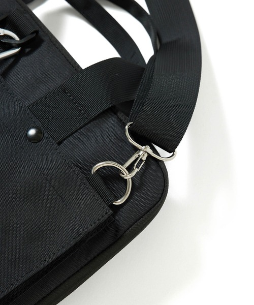 ADAM ET ROPE'(アダムエロペ)の「【ROUTINE】ドキュメントケース/タブレットケース/多機能/UNISEX(ビジネスバッグ・メンズ・ブラック/チャコールグレー・FREE)」の11枚目の写真