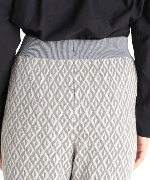 fredy emue(フレディエミュ)の「【WEB限定】ジャガードニットパンツ(その他パンツ・レディース・ブラック系その他4/ブルー系その他4・38)」の16枚目の写真