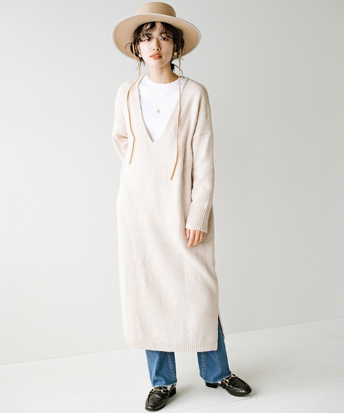 haco!(ハコ)の「ゆるVネックが今っぽかわいい!重ね着に便利なビッグビッグニットワンピース(ワンピース・レディース・ブラック/アイボリー・SMALL/MEDIUM/LARGE/X-LARGE)」の8枚目の写真