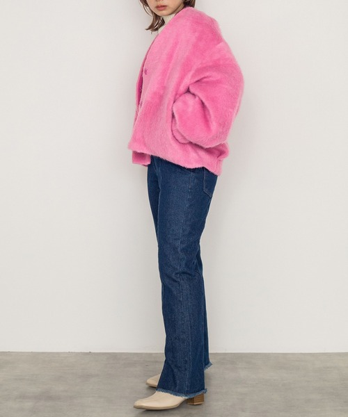 w closet(ダブルクローゼット)の「やわらかシャギーVネックショートジャケット(ノーカラージャケット・レディース・コーラルピンク/ライム/サックスブルー・FREE)」の8枚目の写真
