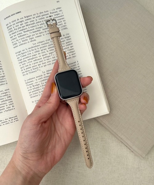 Me%（ミィパーセント）の「AppleWatchフェイクレザーバンド【UNISEX】【全サイズ対応】（デジタル腕時計・レディース・ベージュ/ブラック/ダークブラウン・MEDIUM/LARGE）」の3枚目の写真