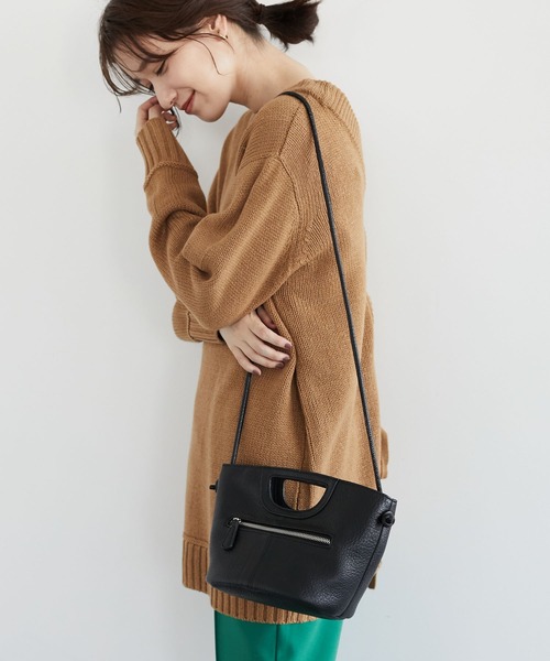 Green　Parks（グリーンパークス）の「・クリテラウンドミニショルダーバッグ＊（ショルダーバッグ・レディース・ブラック/グレー/シルバー・FREE）」の2枚目の写真