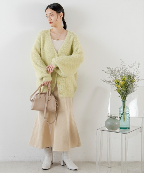 ANGIE（アンジー）の「シャギーVネックオーバーサイズカラーカーディガン（カーディガン/ボレロ・レディース・ベージュ/ライム/ブルー/ライトパープル/ライトピンク・FREE）」の7枚目の写真