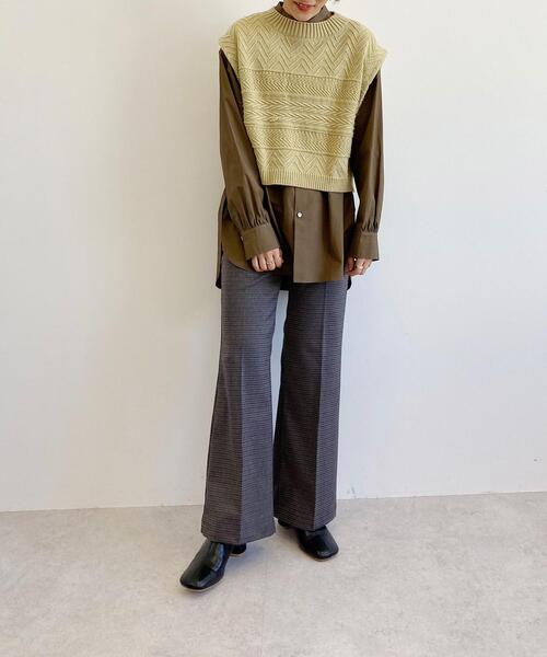 CITEN(シテン)の「<CITEN(シテン)>ハイウエスト チェック フレアパンツ(その他パンツ・レディース・ブラウン/グレー・S/M)」の2枚目の写真