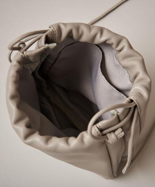 ESLOW(エスロー)の「【一部別注】<ESLOW(エスロー)>DRAWSTRING BAG(ショルダーバッグ・レディース・イエロー/グレー/ケリー/ダークブラウン/ブラック・FREE)」の10枚目の写真