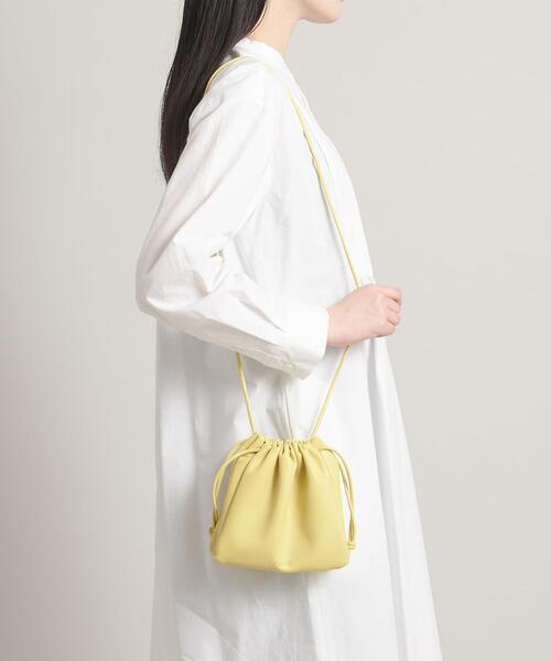 ESLOW(エスロー)の「【一部別注】<ESLOW(エスロー)>DRAWSTRING BAG(ショルダーバッグ・レディース・イエロー/グレー/ケリー/ダークブラウン/ブラック・FREE)」の14枚目の写真