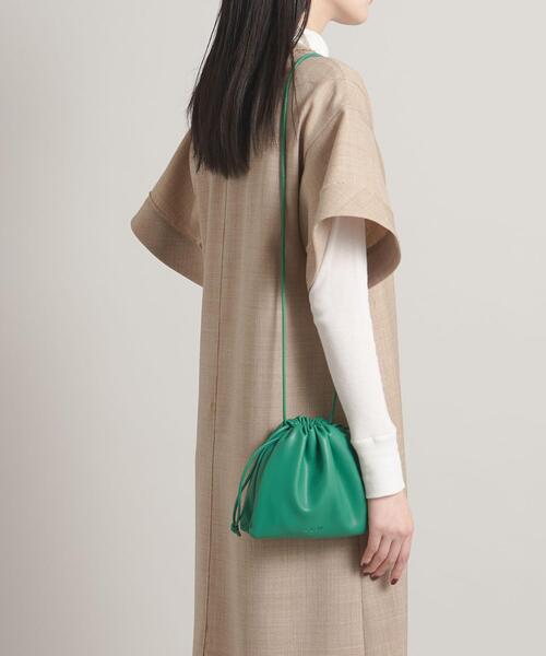 ESLOW(エスロー)の「【一部別注】<ESLOW(エスロー)>DRAWSTRING BAG(ショルダーバッグ・レディース・イエロー/グレー/ケリー/ダークブラウン/ブラック・FREE)」の15枚目の写真