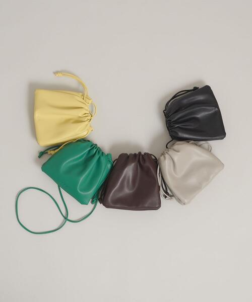 ESLOW(エスロー)の「【一部別注】<ESLOW(エスロー)>DRAWSTRING BAG(ショルダーバッグ・レディース・イエロー/グレー/ケリー/ダークブラウン/ブラック・FREE)」の16枚目の写真