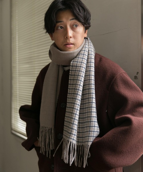 URBAN RESEARCH DOORS(アーバンリサーチドアーズ)の「カシミヤブレンド ダブルフェイスマフラー(マフラー・メンズ・モカ/グレー系その他/ブラウン系その他/ブルー系その他・ONE)」の3枚目の写真