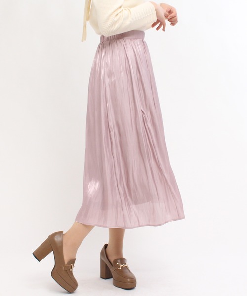 TRUDEA（トルディア）の「シャイニーロングスカート（スカート・レディース・ピンク/ライトグレー/ラベンダー/グレイッシュベージュ・MEDIUM）」の8枚目の写真