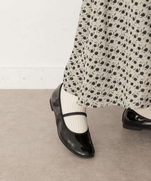 RODE SKO(ロデスコ)の「『MADE IN JAPAN』くったりストラップシューズ(バレエシューズ・レディース・ブラック/シルバー/ゴールド・38/36/37)」の6枚目の写真