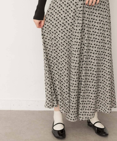 RODE SKO(ロデスコ)の「『MADE IN JAPAN』くったりストラップシューズ(バレエシューズ・レディース・ブラック/シルバー/ゴールド・38/36/37)」の11枚目の写真