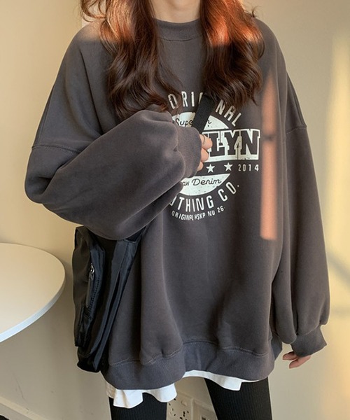 Girly Doll（ガーリードール）の「カレッジロゴスウェット（スウェット・レディース・ライトグレー/ダークグレー/ボルドー/アイボリー・M/L）」の3枚目の写真