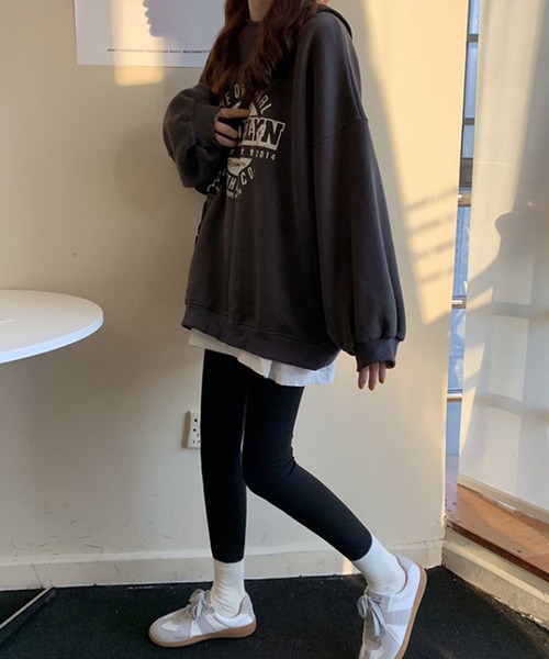 Girly Doll（ガーリードール）の「カレッジロゴスウェット（スウェット・レディース・ライトグレー/ダークグレー/ボルドー/アイボリー・M/L）」の15枚目の写真