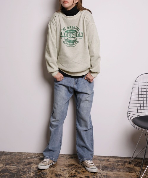 Girly Doll（ガーリードール）の「カレッジロゴスウェット（スウェット・レディース・ライトグレー/ダークグレー/ボルドー/アイボリー・M/L）」の5枚目の写真