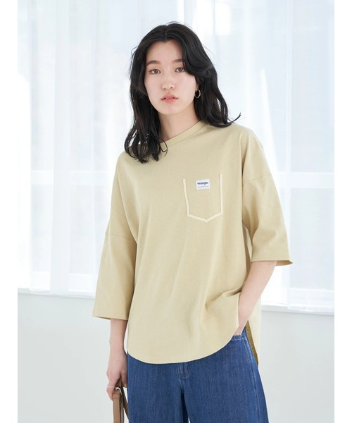 Wrangler（ラングラー）の「Wrangler フェイクポケットＴシャツ*（Tシャツ/カットソー・レディース・チャコールグレー/ベージュ/オフホワイト・FREE）」の4枚目の写真