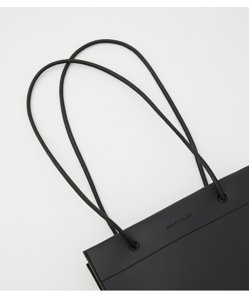AZUL by moussy(アズールバイマウジー)の「NARROW HANDLE SHOPPER BAG /ナローハンドルショッパーバッグ(ショルダーバッグ・レディース・ブラック/アイボリー・FREE)」の11枚目の写真